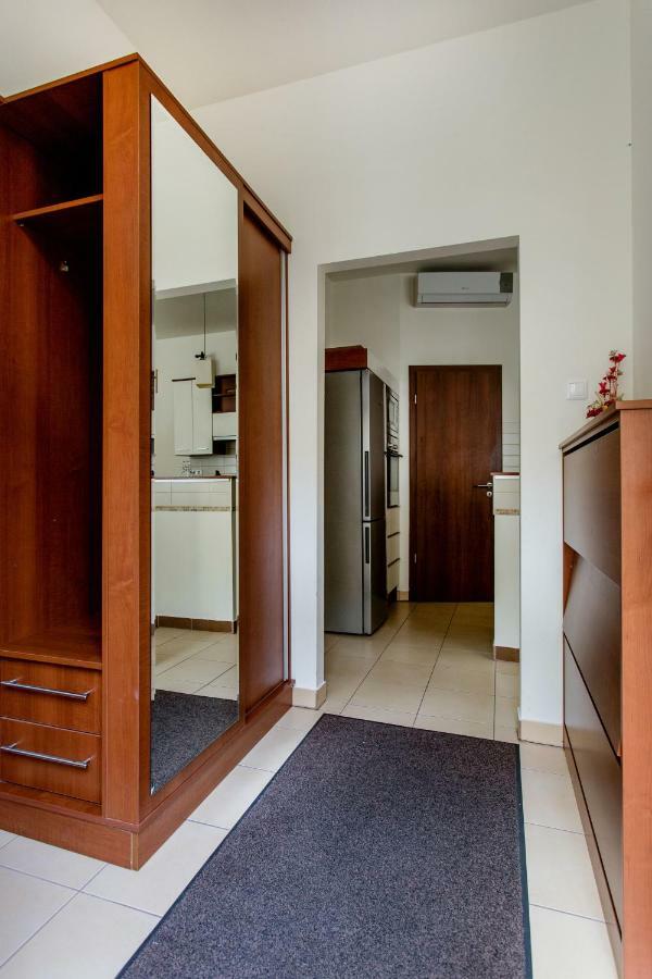 Downtown Delight Near The Basilica Apartment Budapest Bagian luar foto