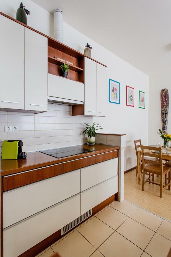 Downtown Delight Near The Basilica Apartment Budapest Bagian luar foto